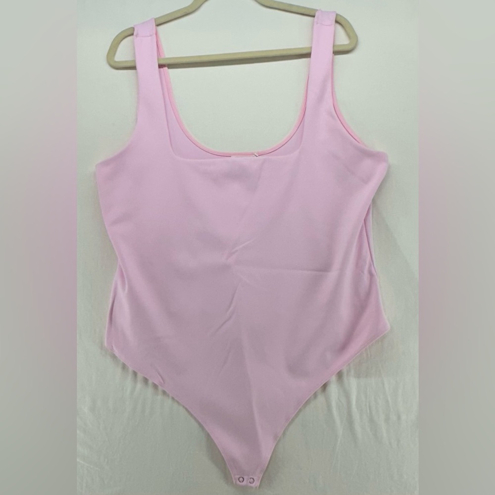 Good American Bodysuit Scuba Modern Square Neck Tank Light Pink Size 7 4XL